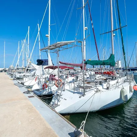 Botel Jacare Segur de Calafell